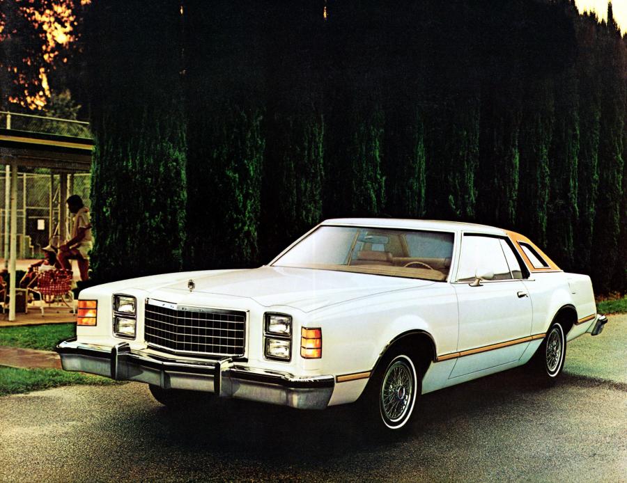  Ford LTD II Coupe 1977 года  (фото 12 из 17)